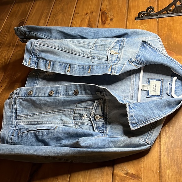 Jean jacket - Picture 3 of 3